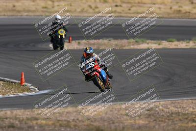 media/Apr-19-2025-AHRMA (Sat) [[3d98ca3309]]/Race/Group 8/Turn 4/